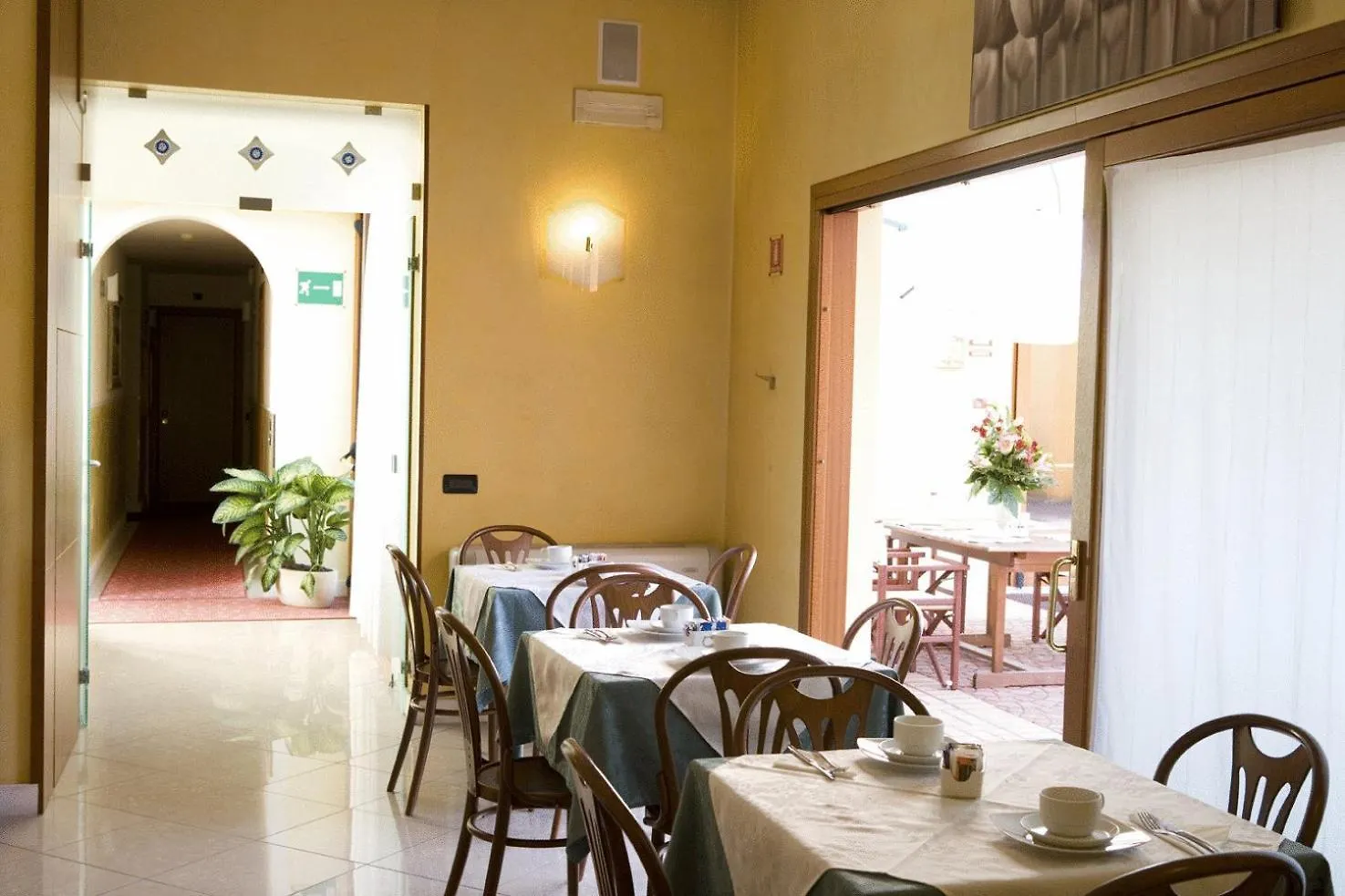 Hotel Cris Mestre