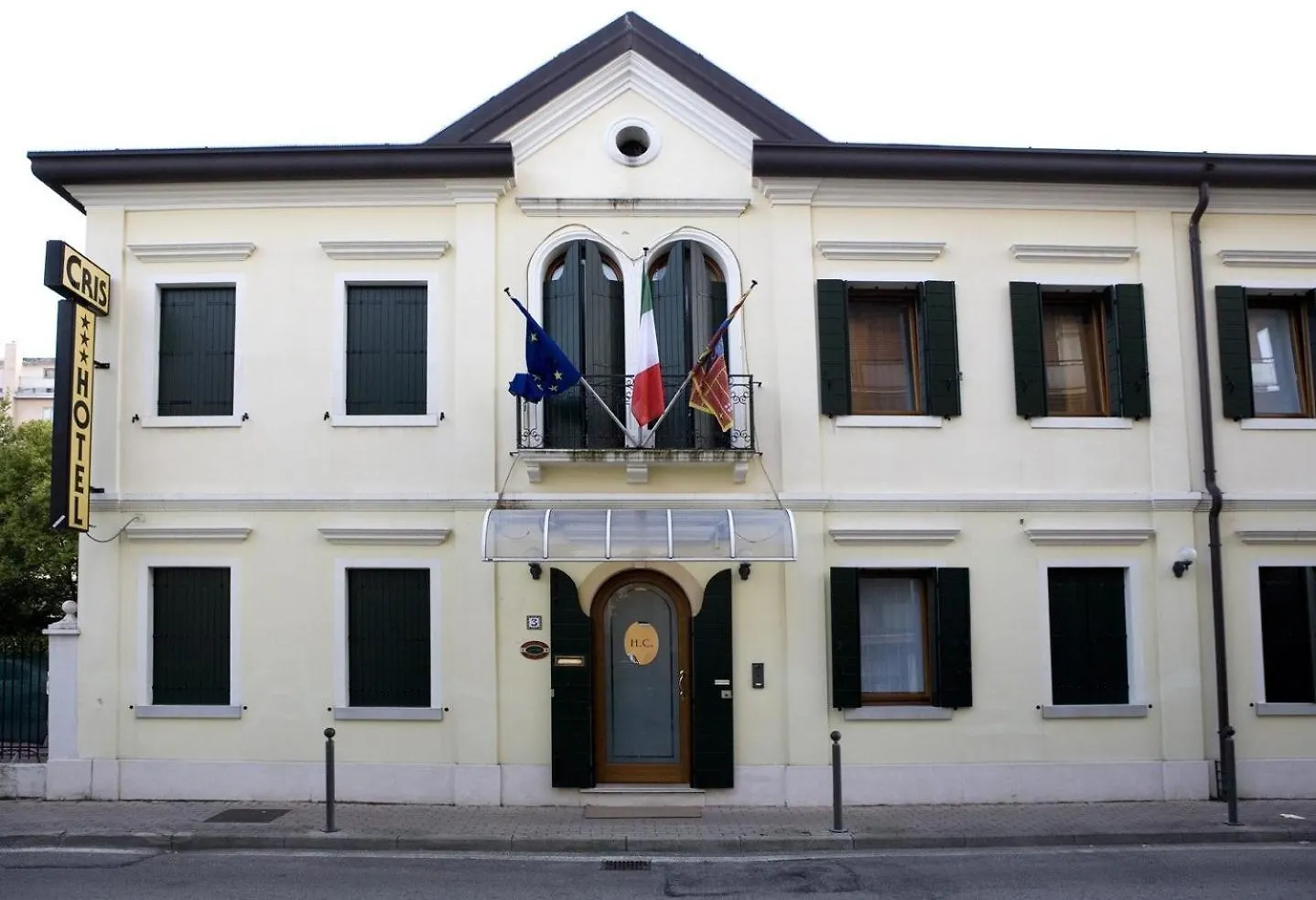 Hotel Cris Mestre