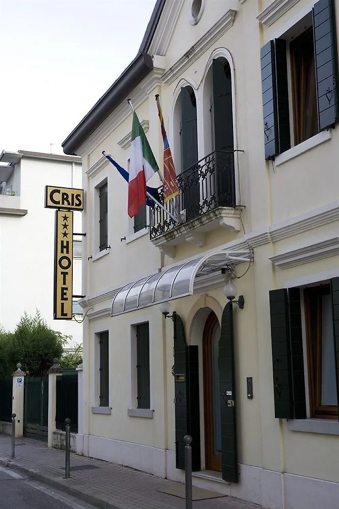 ***  Hotel Cris Mestre Italy