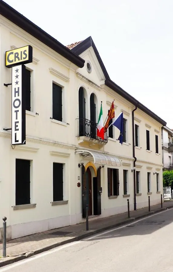 Hotel Cris Mestre