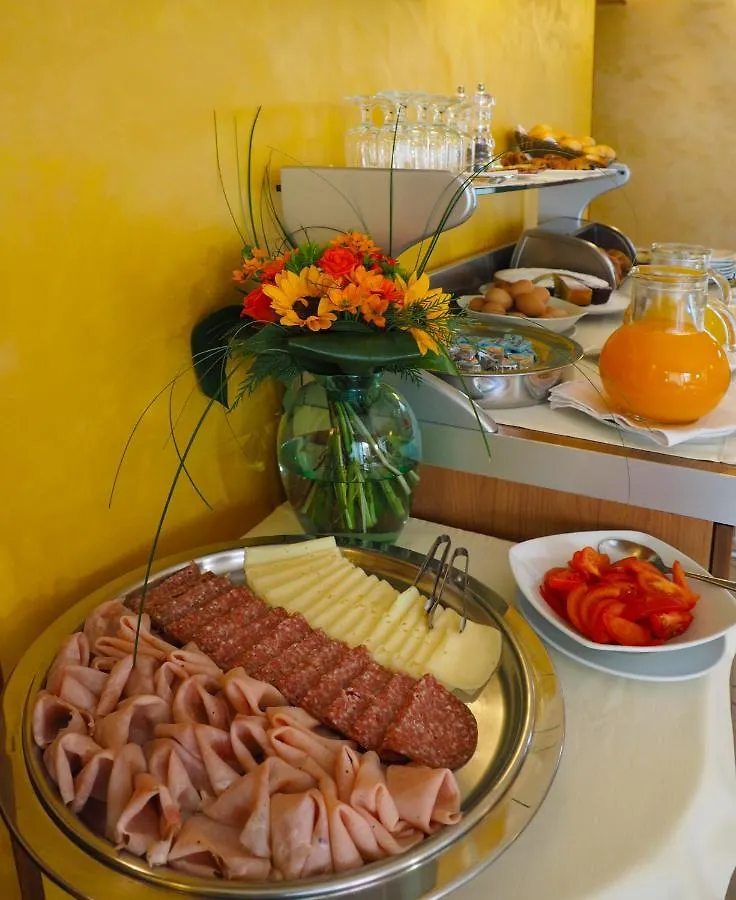 Hotel Cris Mestre Italy