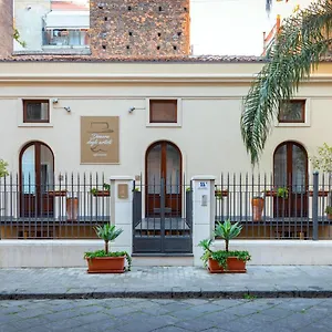 Dimora Degli Artisti Appartamento Aeroporto di Catania Fontana Rossa